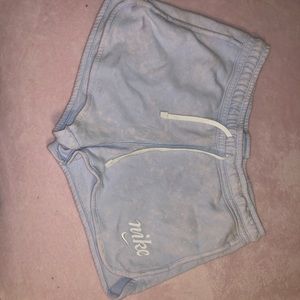 Nike Vintage Looking Shorts || Never Worn